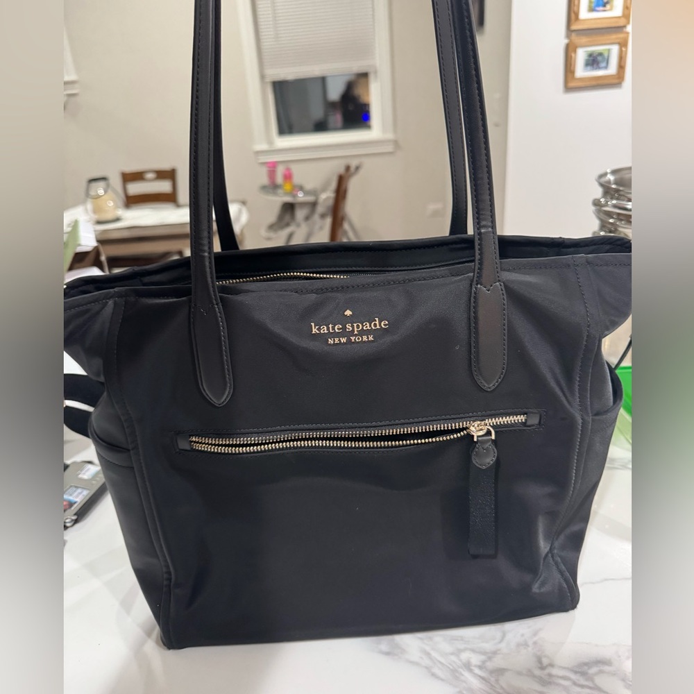 Kate spade Chelsea baby bag in excellent condition.